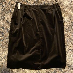Bloomingdales dark brown velvet above the knee skirt size 18w